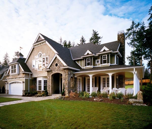 Craftsman Plan with 4720 Sq. Ft., 4 Bedrooms, 4 Bathrooms, 3 Car Garage Elevation