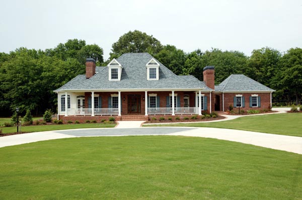Country, Farmhouse, Southern Plan with 3050 Sq. Ft., 4 Bedrooms, 4 Bathrooms, 2 Car Garage Picture 6